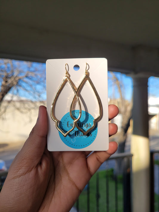 Leaf Hoop Earrings (Gold)